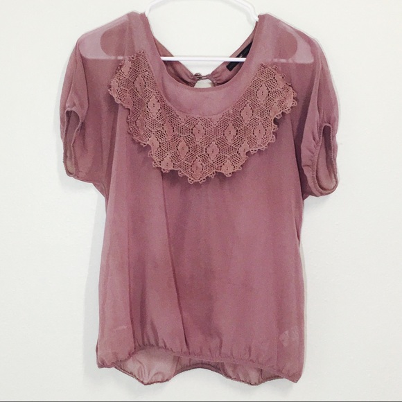 Mauve Lace Keyhole Back  Blouse! - Picture 2 of 8
